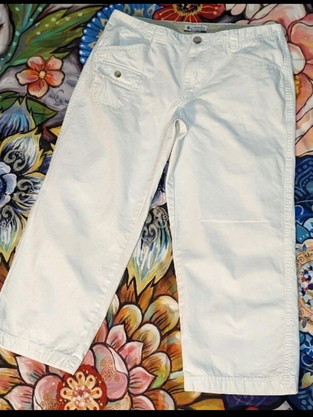 Columbia Sportswear White 100% Cotton Capri Pants, Size 8